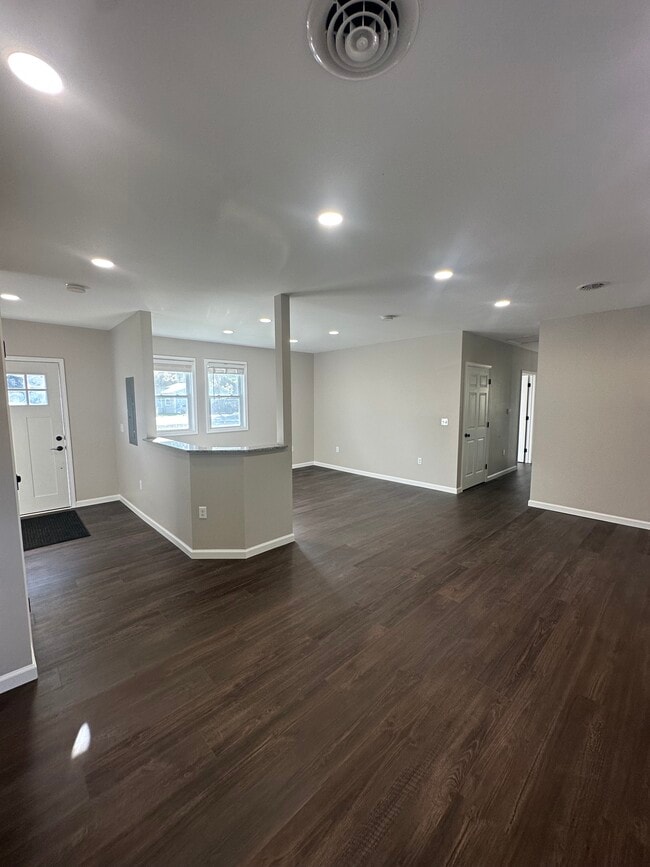 Photo - 6351 E Townline Rd