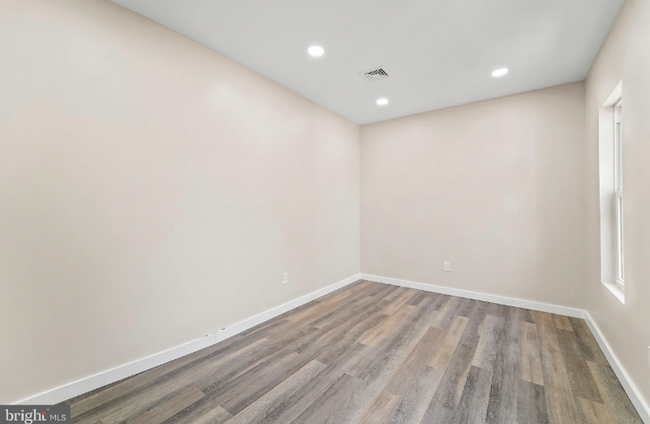 Photo - 335 Spring St Unit 2nd Floor Apartment C