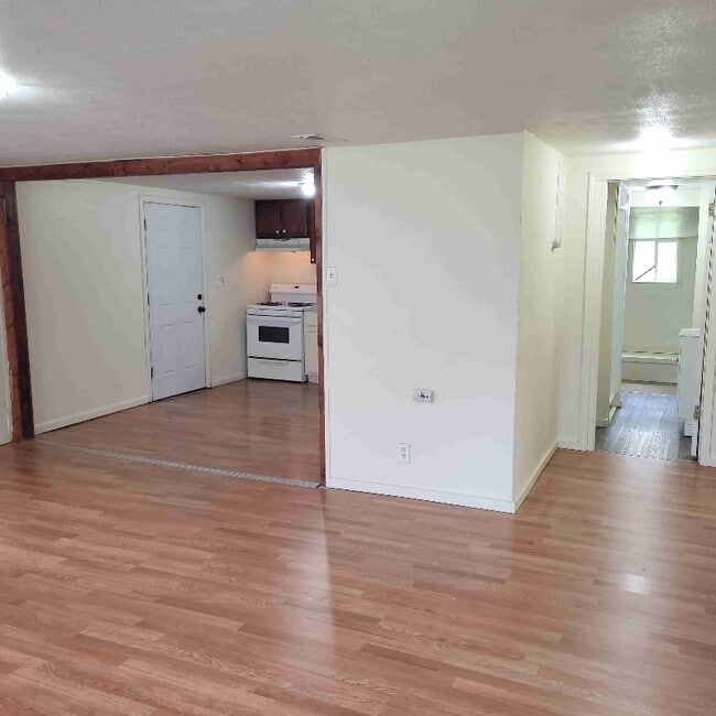 Photo - 421 N Crystal Ave