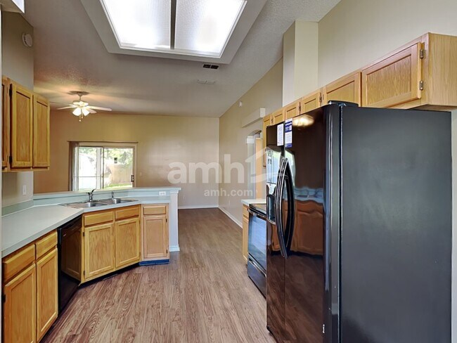 Photo - 1915 Breckenridge Blvd