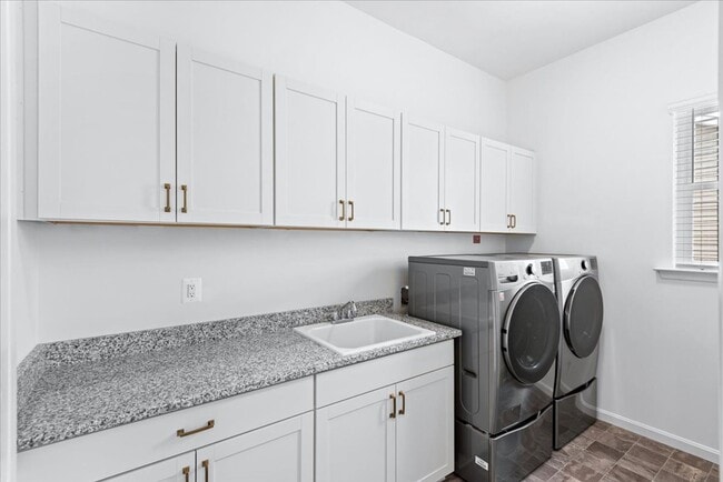 Photo - Luxury & Lifestyle with Main Level Living!