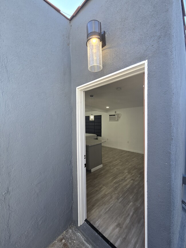 Photo - 1943 Claudina Ave Unidad Back house