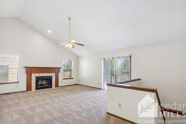 Photo - 3 bedroom Townhome in Andover