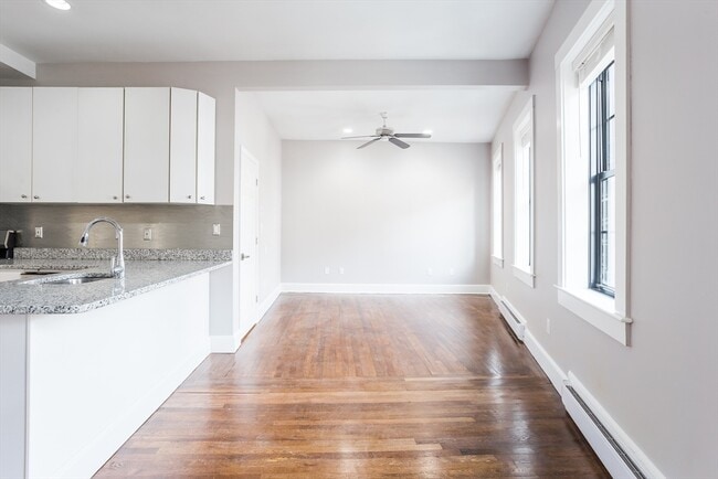 Photo - 534 Tremont St Unit 3