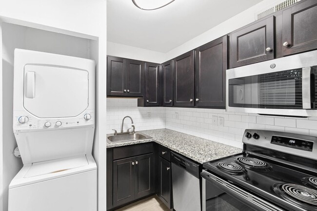 Photo - Murray Manor