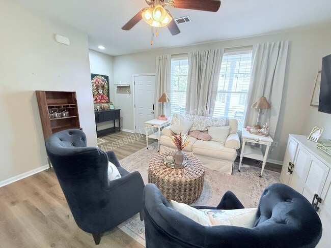 Photo - 3BR/3BA For Rent