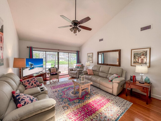 Photo - 56 Edinburgh Dr