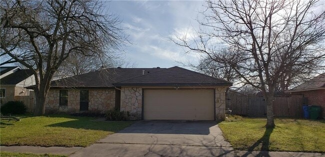 Building Photo - 603 Cedar Ridge Dr