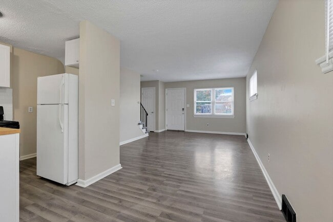 Photo - 898-900 Racine Ave Unit 898