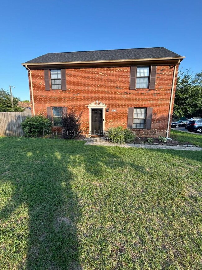 Photo - 361 Circuit Ln