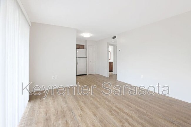 Photo - 2304 Ringling Blvd