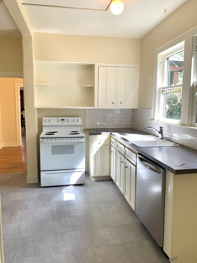 Photo - 4207 N Albina Ave