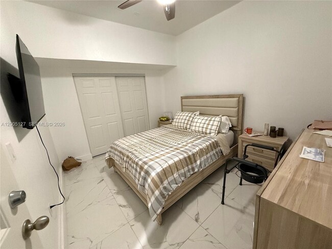 Photo - 758 NE 34th Ave