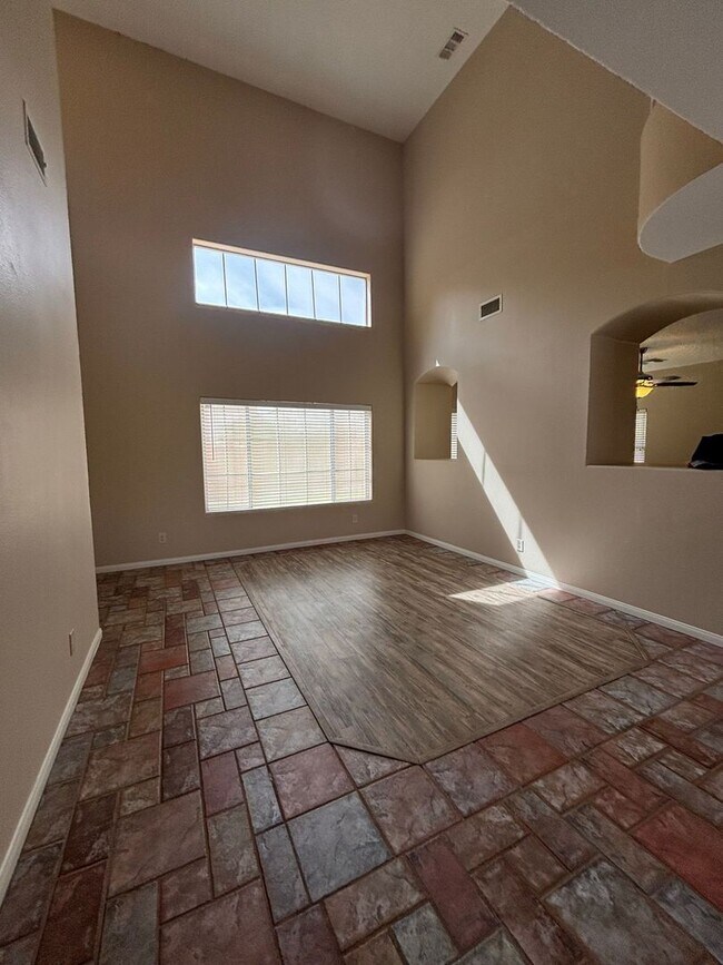 Photo - 8585 Ebony Hills Way