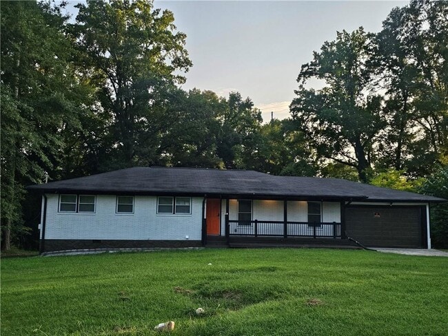 Photo - 1931 Shepherd Cir SW