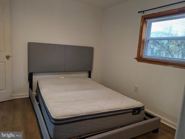 Photo - 306 Columbia Blvd