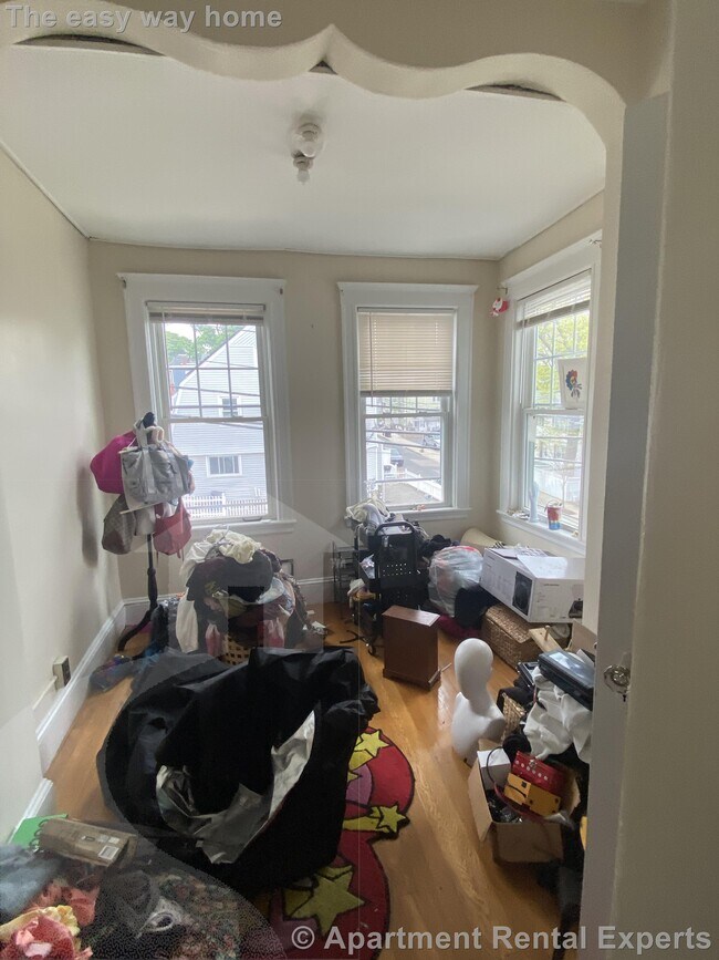 30 Lawrence St Unit 2