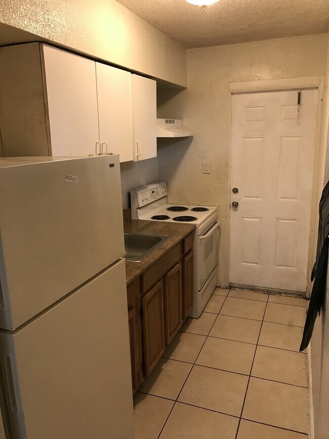 Photo - 1224 NW 3rd St Unidad 1