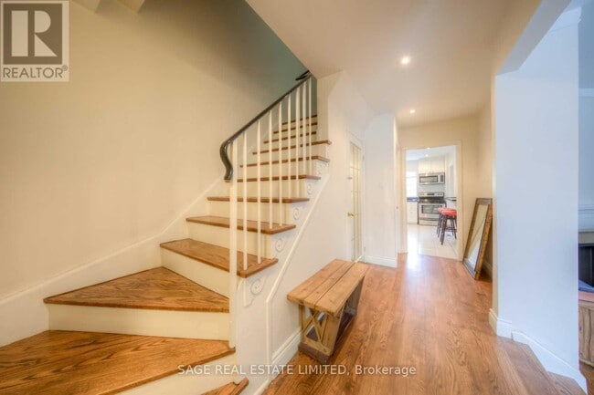 Photo - 230 Balliol St