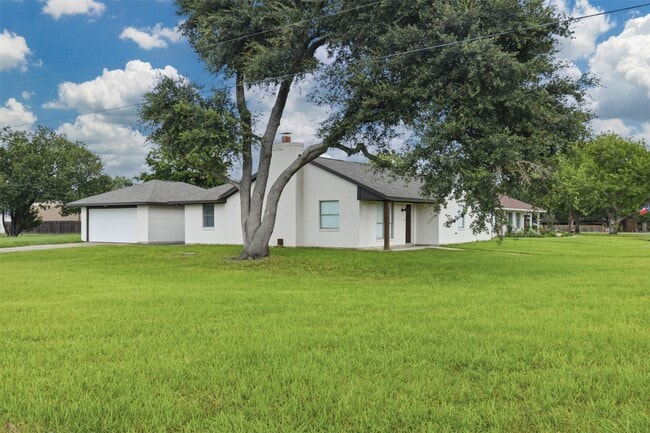 Photo - 32242 Sky Lakes Dr