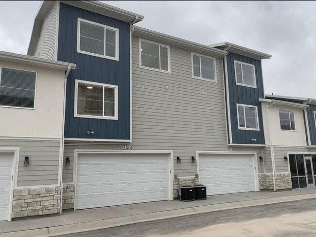 Photo - 1129 N 1920 W