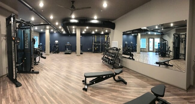 Photo - A2 | 1 Bed 1 Bath | 744 sf | $1752 | 12 mo... Unit 550-107