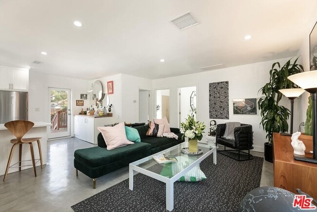 Photo - 4234 Verdugo Rd