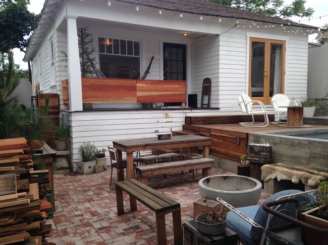 Building Photo - 2112 Santa Ynez St Rental