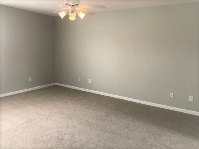 Photo - 105 Antler Ridge Cir