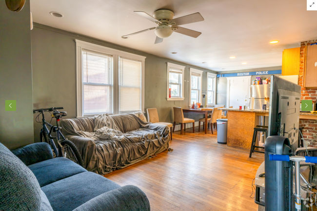 Building Photo - Dorm Style Apt w ALL UTILITIES INCLUDED & ...