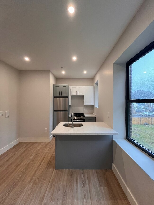 Photo - 269 Martin Luther King Jr Dr Unit 2C