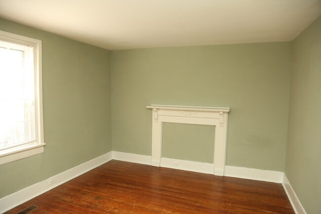 Photo - 920 Anderson St