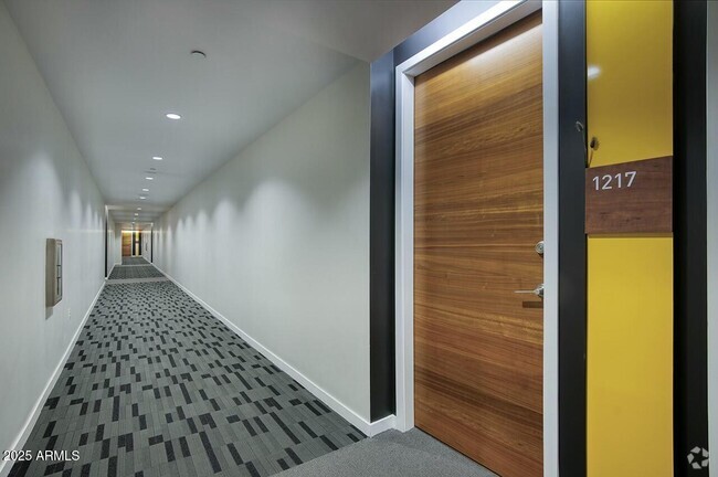 Building Photo - 200 W Portland St Unit 1217 Rental