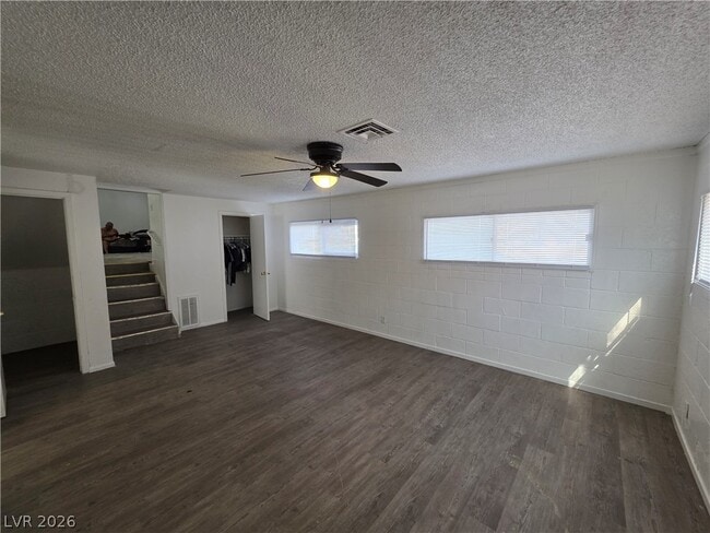 Building Photo - 301 Lance Ave