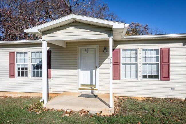 Building Photo - 743 Foley Rd Rental
