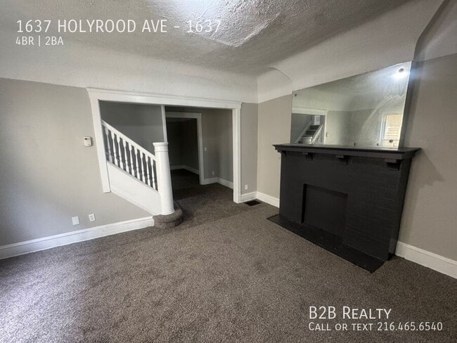 Photo - 1637 Holyrood Rd Unit 1637