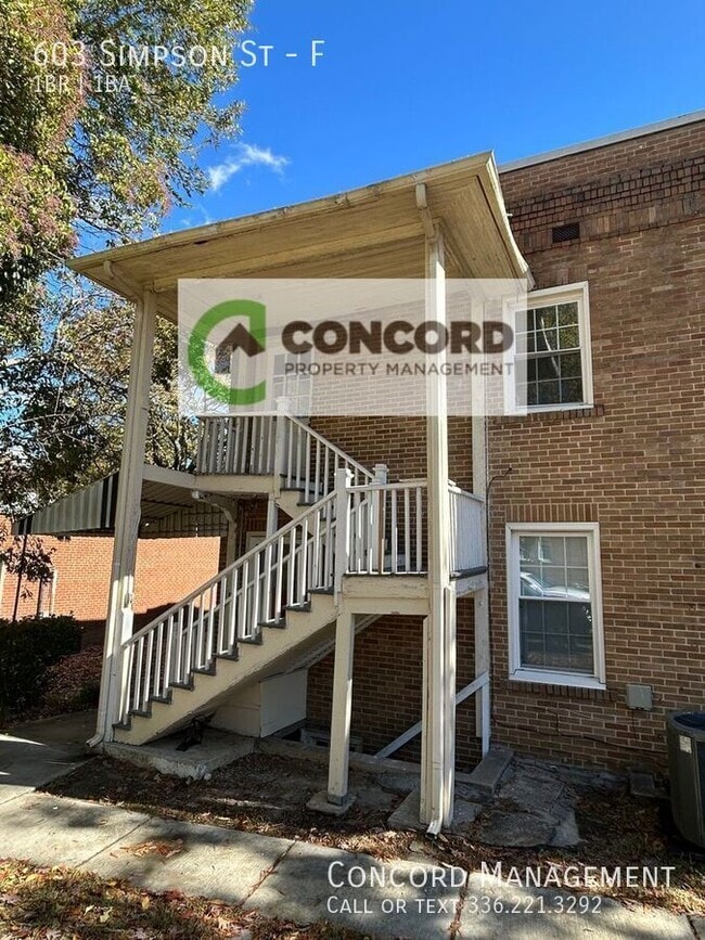 Photo - 603 Simpson St Unidad F