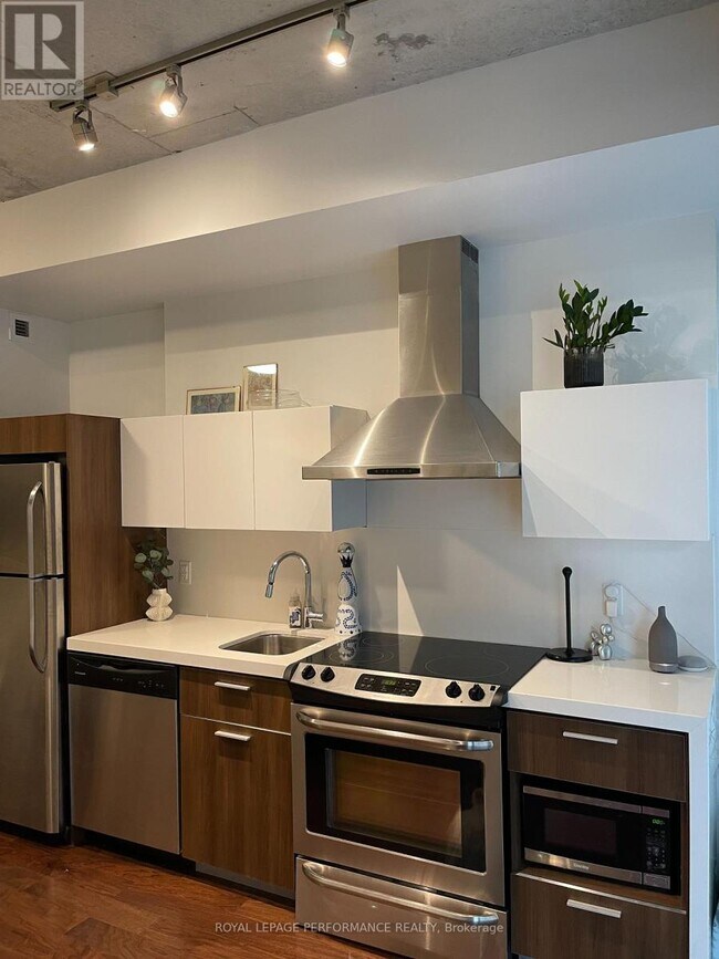 Photo - 340 McLeod St Unit 242