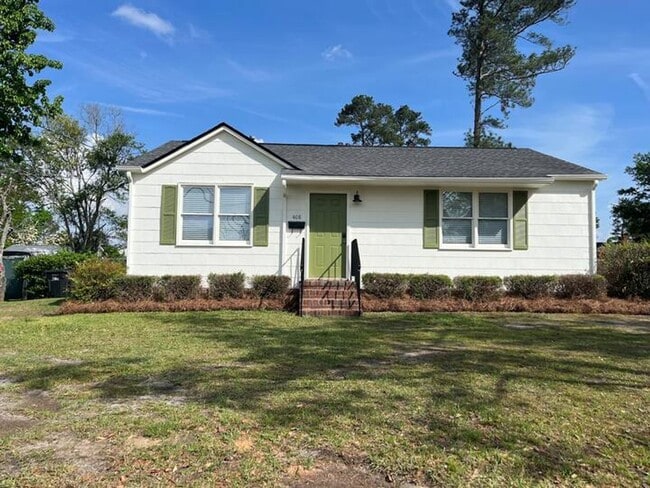Building Photo - Elegant Downtown Augusta Cottage – Fully F...