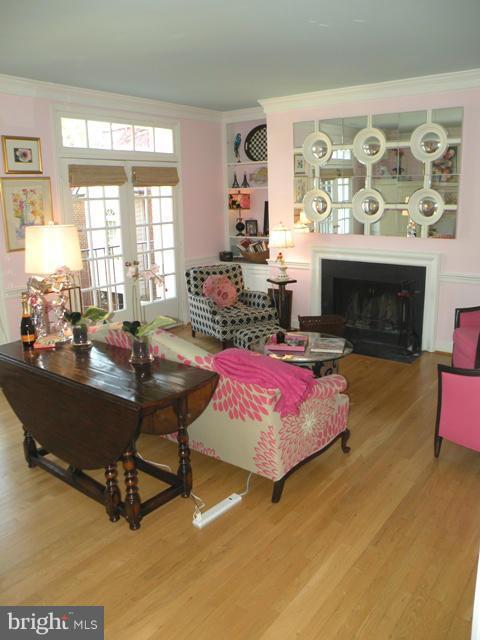 Photo - 200 S Fairfax St Unidad 5