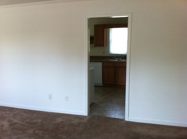 1410 E Lakeview Dr