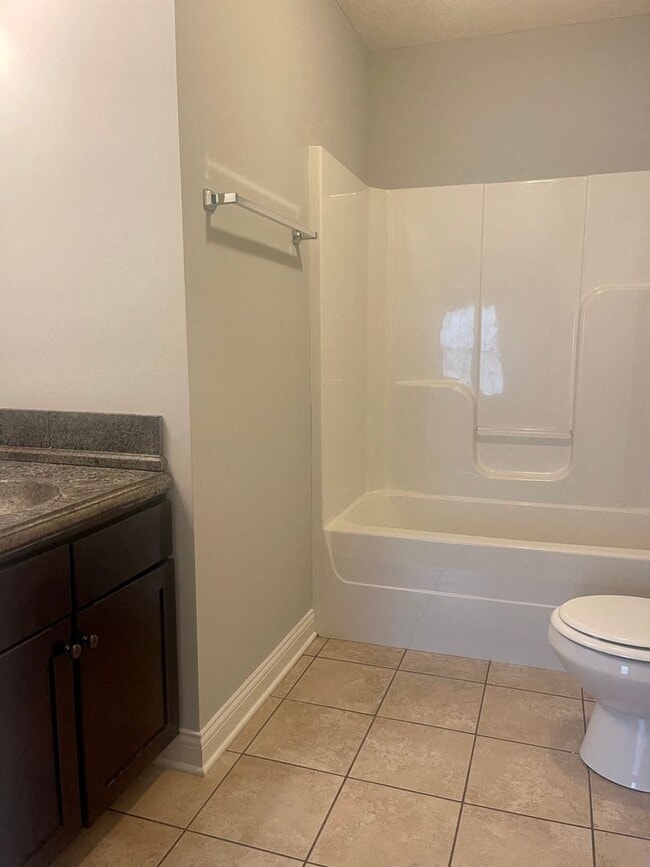 Twin Lakes Apartments