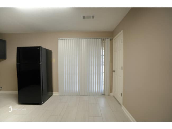 Photo - 2207 Needham St