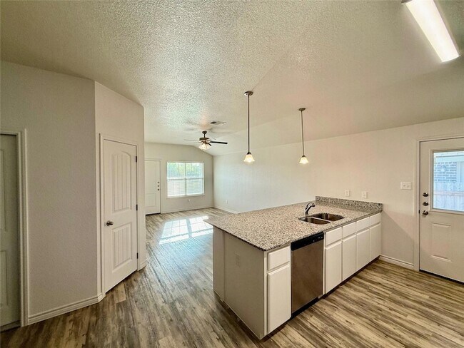 Photo - 209 Dolphin Dr Unit B