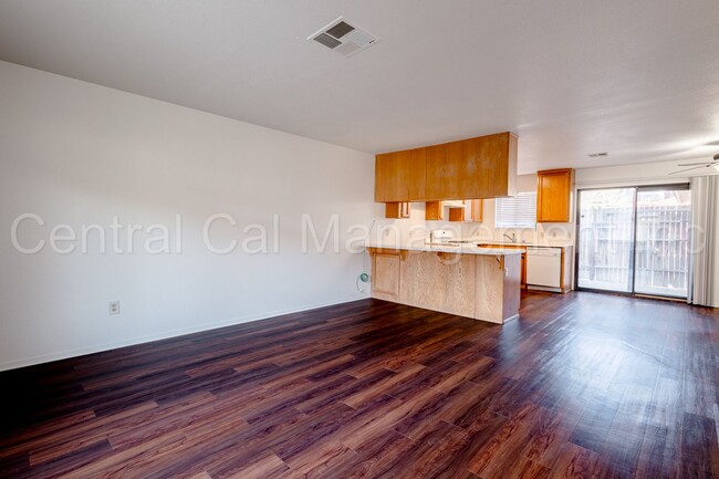 Photo - 8400 Laborough Dr Unit Apt A
