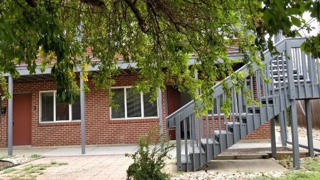 Photo - 1090 30th St