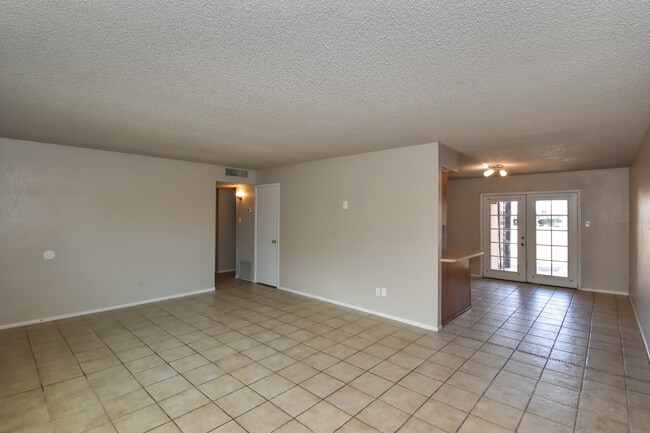 Photo - 2490 W Yowell Ct Unit 56