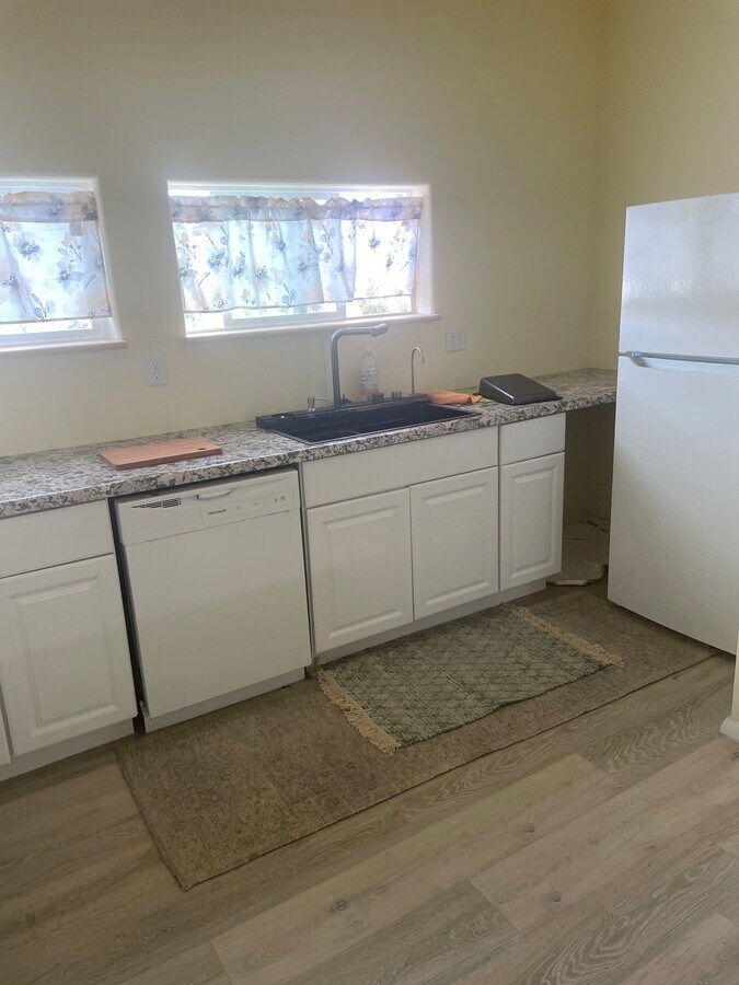 Photo - 11216 Creek View Ln Unidad Studio