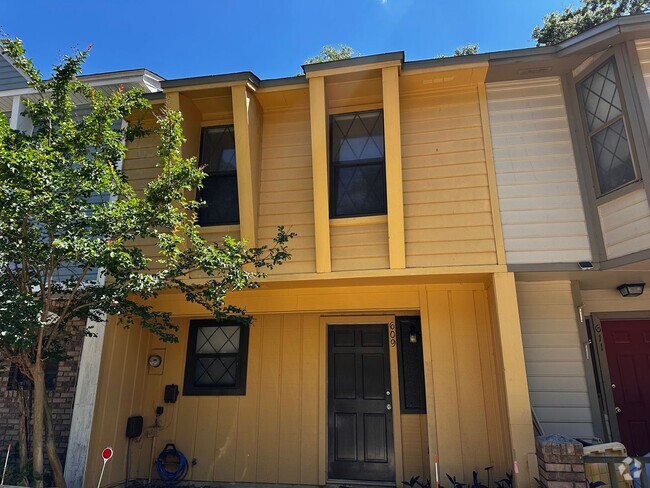 Building Photo - 609 Acorn Grove Ct Rental