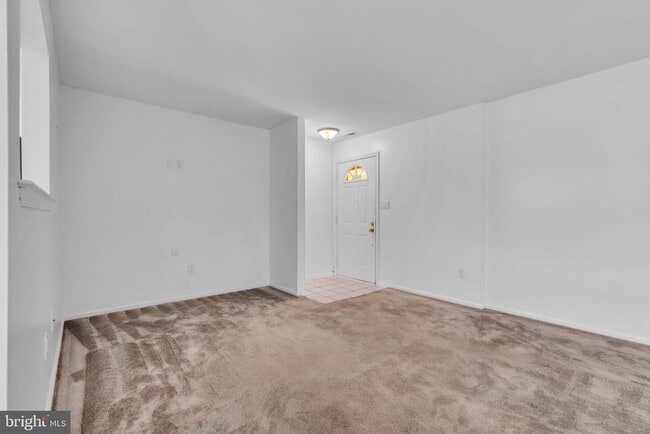 Photo - 155 Steeplechase Ct